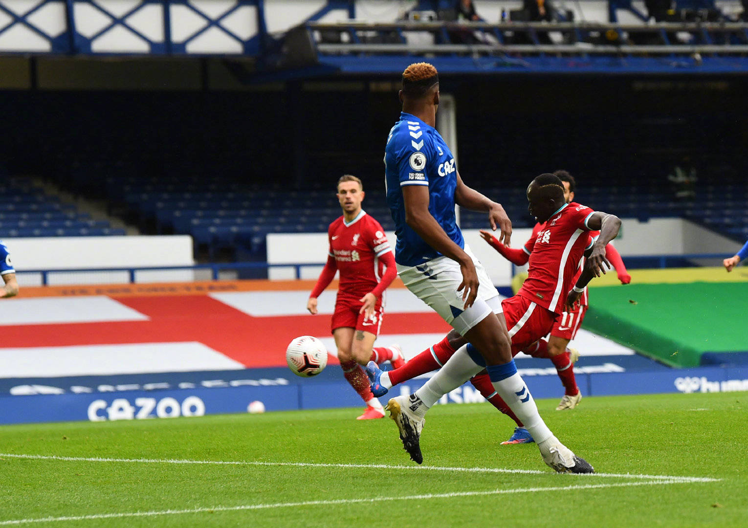 拭目以待 拭目以待