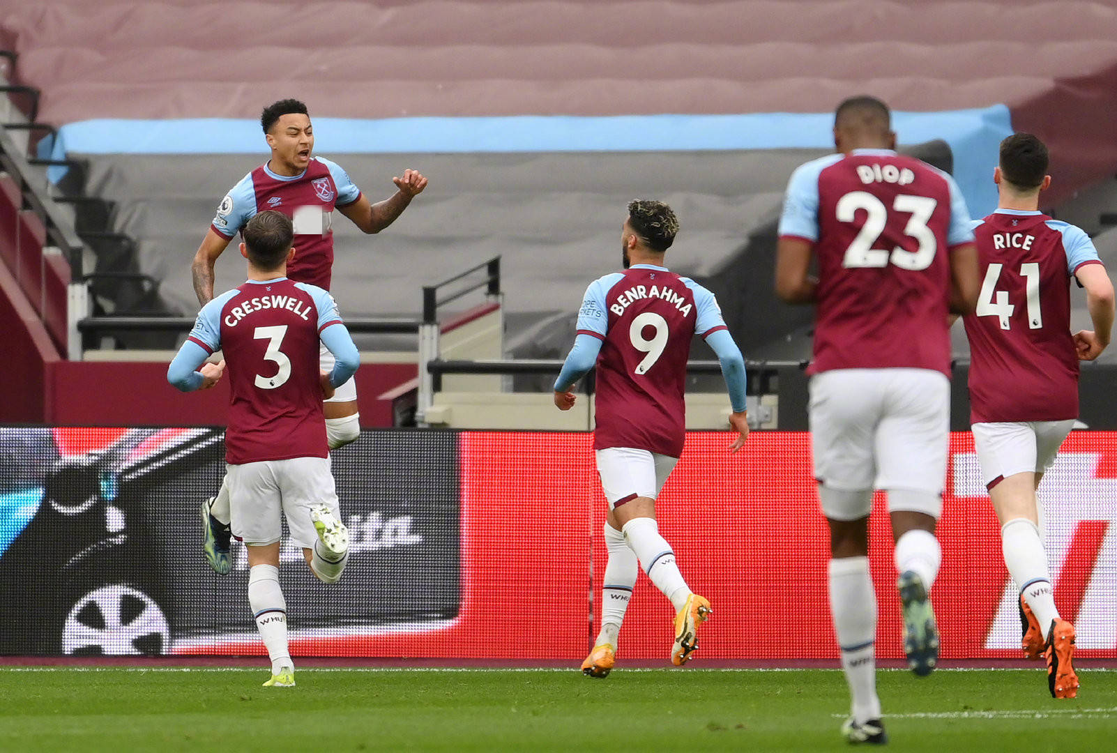 随着这些新 随着这些新